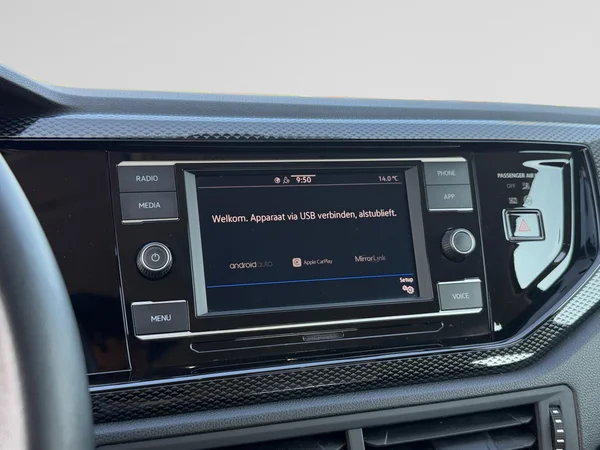 VOLKSWAGEN Taigo (2023) — foto 14 van 16