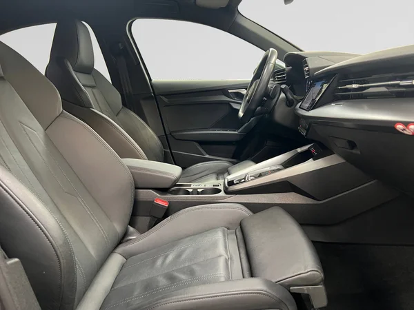 AUDI A3 Sedan (2024) — foto 5 van 20