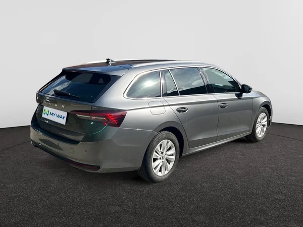 SKODA Octavia Combi (2024) — foto 17 van 22