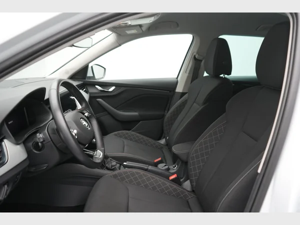 SKODA Kamiq (2024) — foto 25 van 26