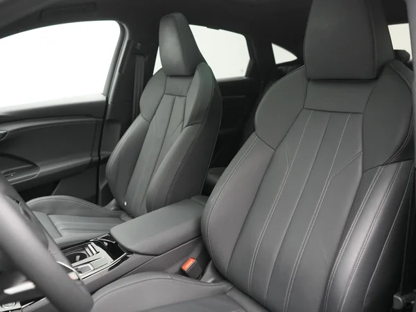 AUDI Q6 Sportback e-tron (2025) — foto 41 van 41