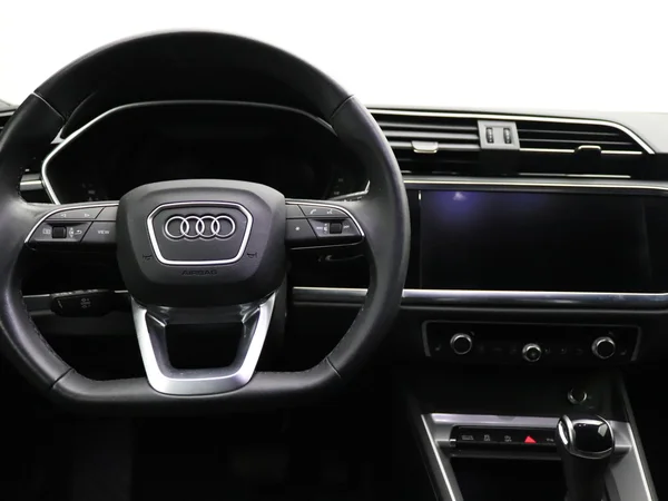 AUDI Q3 Sportback (2024) — foto 18 van 18