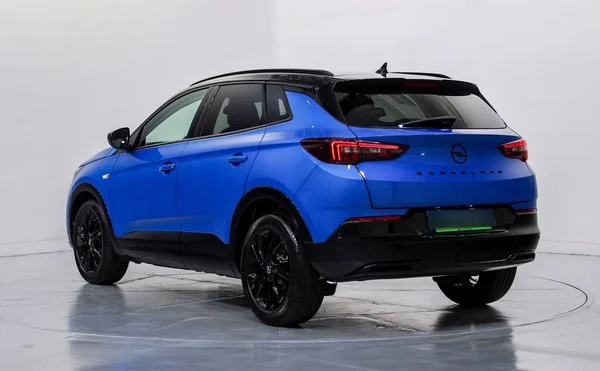 Opel Grandland (2023) — foto 23 van 44