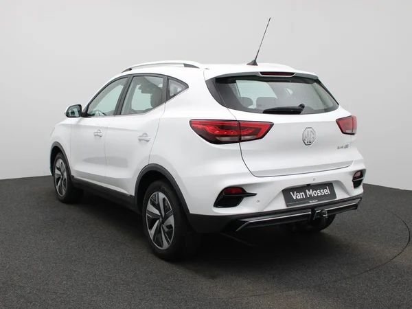 MG ZS EV (2023) — foto 12 van 43