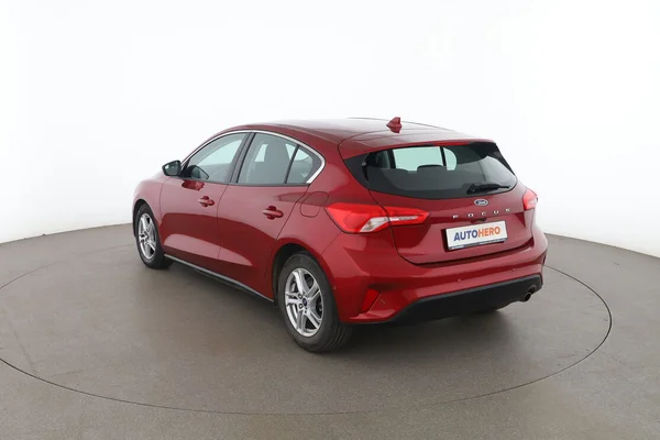 Ford Focus (2019) — foto 10 van 16