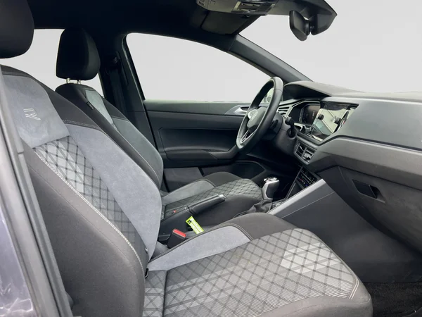 VOLKSWAGEN Polo (2025) — foto 3 van 24