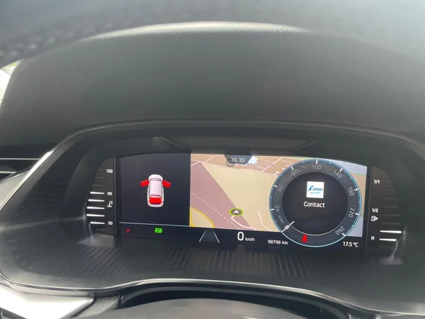 SKODA Octavia Combi (2023) — foto 5 van 21