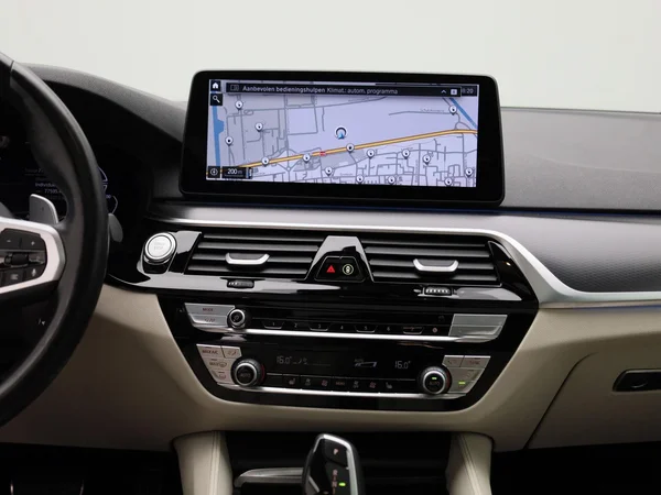 BMW 5 Reeks (2022) — foto 60 van 61