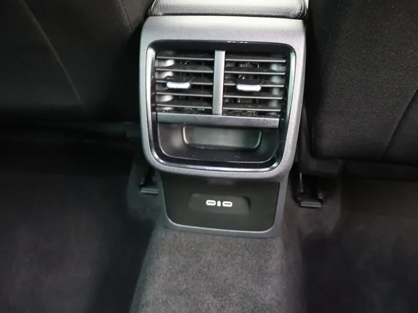 Škoda Octavia (2025) — foto 8 van 28