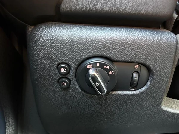 MINI Mini Cabriolet (F57 LCI II) (2021) — foto 13 van 28