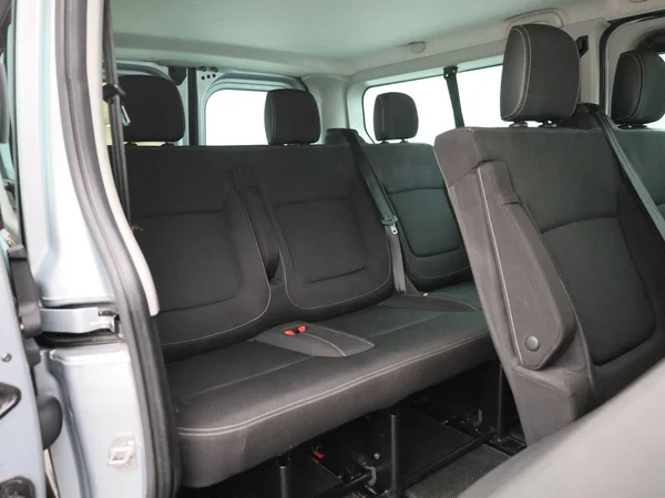 Renault Trafic (2024) — foto 4 van 40