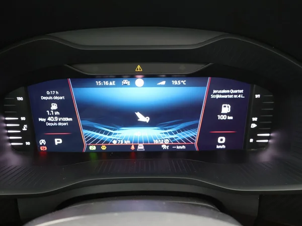 SKODA Kodiaq (2024) — foto 13 van 28
