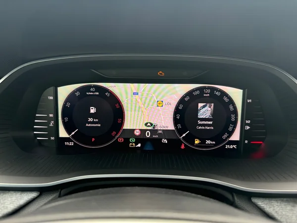 SKODA Octavia Combi (2024) — foto 4 van 18