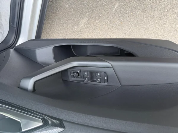VOLKSWAGEN T-Cross (2025) — foto 14 van 21