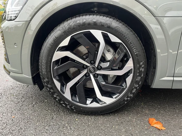 AUDI Q8 e-tron Sportback (2025) — foto 7 van 24