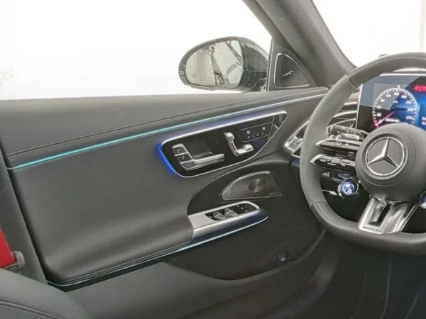 Mercedes-Benz E-Klasse (2025) — foto 8 van 10