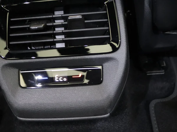 VOLKSWAGEN ID.4 (2024) — foto 10 van 31