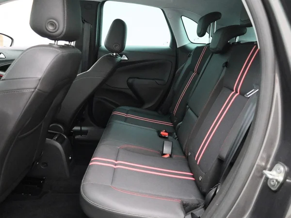 Opel Crossland (2022) — foto 3 van 35