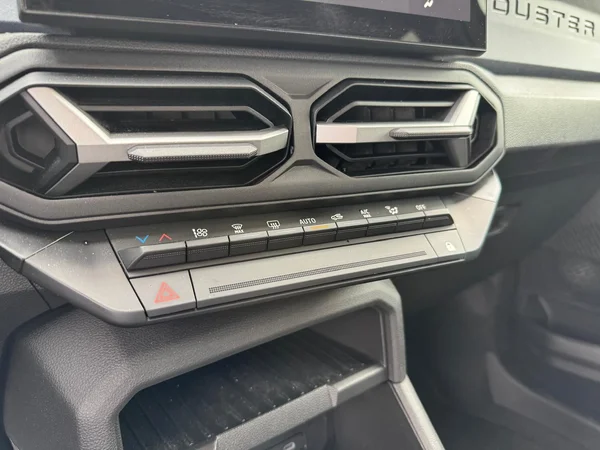 Dacia Duster (2025) — foto 3 van 19