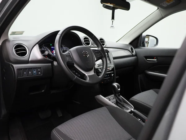 Suzuki Grand Vitara (2023) — foto 27 van 39