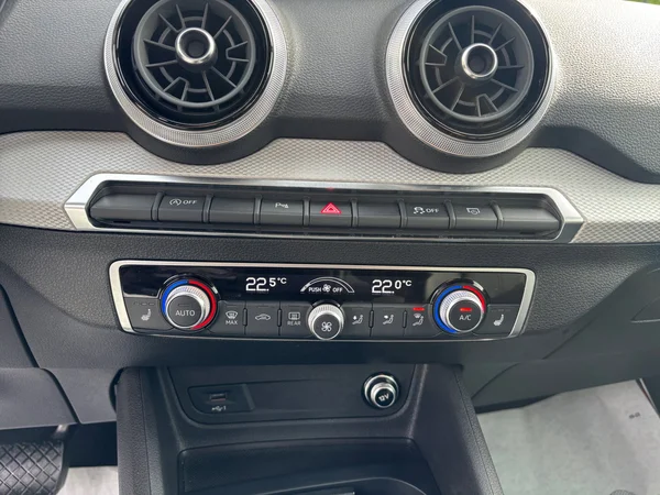 AUDI Q2 (2022) — foto 2 van 21