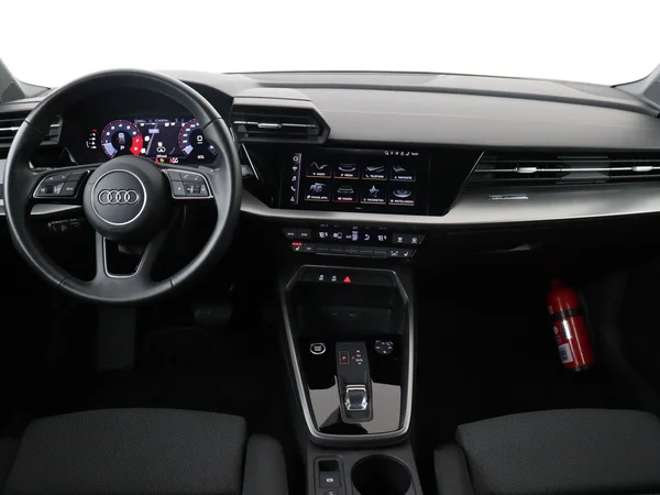 AUDI A3 Sportback (2024) — foto 14 van 17