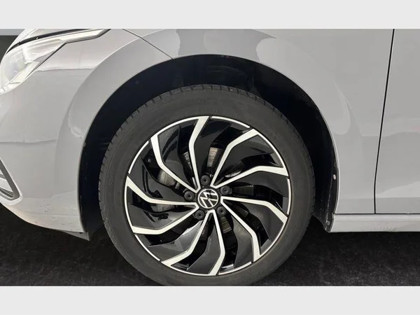 Volkswagen Golf VIII (2024) — foto 18 van 19