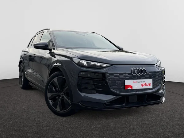 AUDI Q6 e-tron (2025) — foto 19 van 24