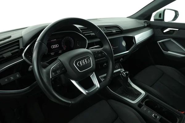 Audi Q3 (2024) — foto 2 van 16