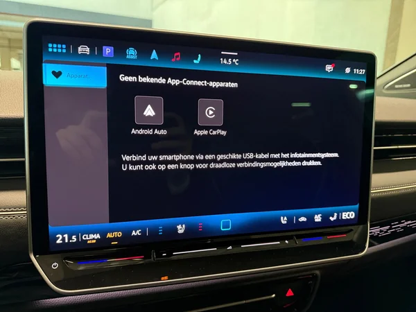 VOLKSWAGEN ID.7 Tourer (2025) — foto 9 van 20