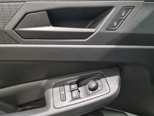 VOLKSWAGEN Caddy Maxi (2026) — foto 10 van 21
