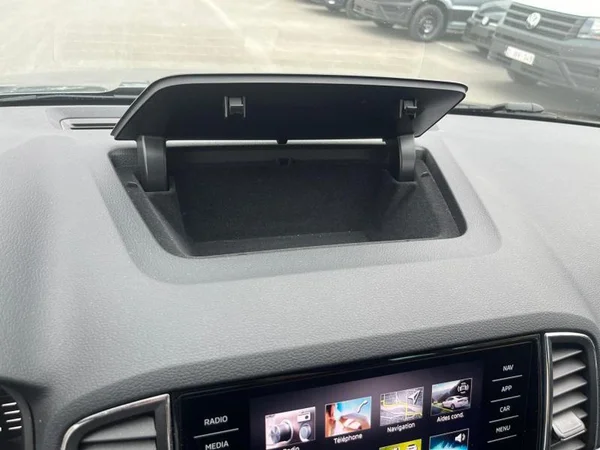 SKODA Karoq (2022) — foto 20 van 32