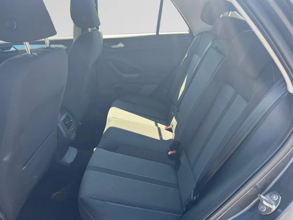 VOLKSWAGEN T-Roc (2022) — foto 5 van 18