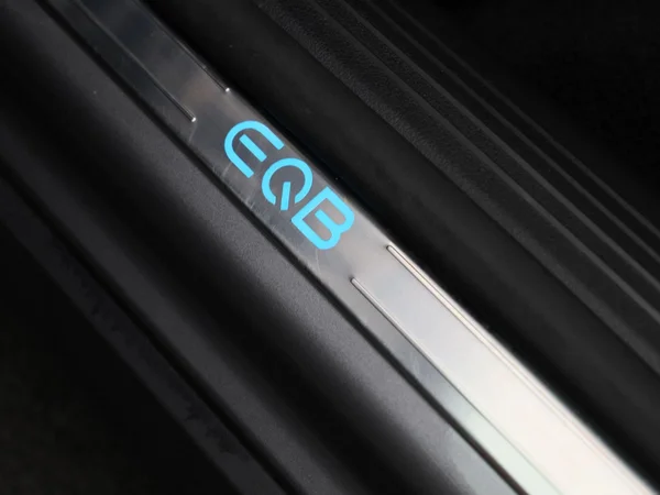 Mercedes-Benz EQB (2023) — foto 31 van 53