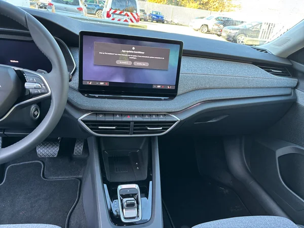 SKODA Octavia Combi (2025) — foto 15 van 24
