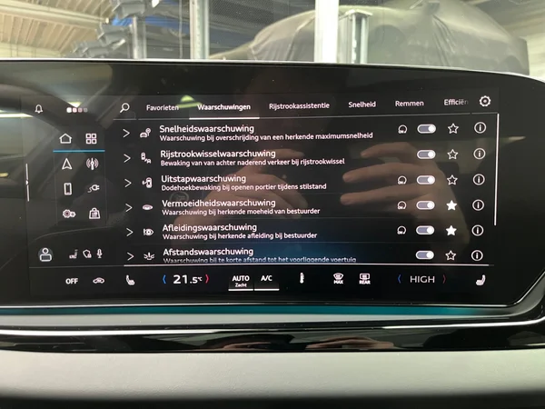 AUDI A5 e-hybrid (PHEV) (2025) — foto 21 van 24