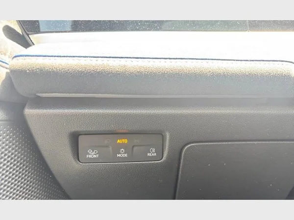 Volkswagen Passat Variant eHybrid (2026) — foto 9 van 30