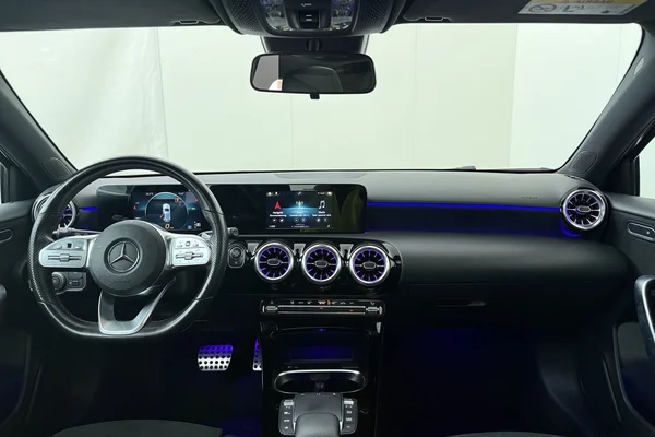 Mercedes-Benz A-Class (W177) (2021) — foto 22 van 22