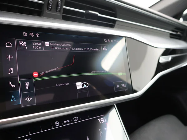 AUDI A6 Avant (2025) — foto 13 van 24