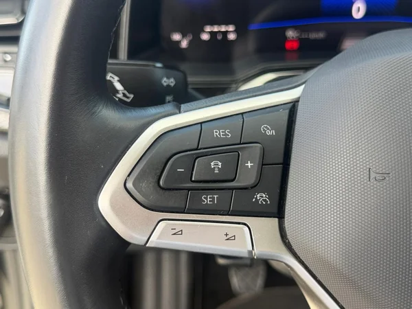 VOLKSWAGEN Taigo (2024) — foto 2 van 20