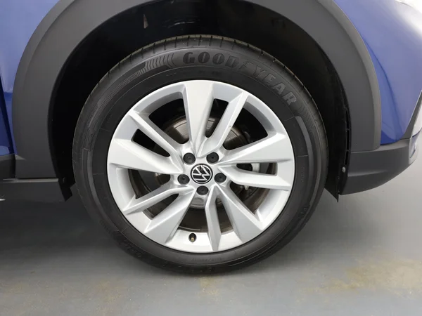 VOLKSWAGEN Taigo (2024) — foto 4 van 18