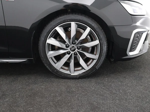 AUDI A4 (2022) — foto 27 van 28