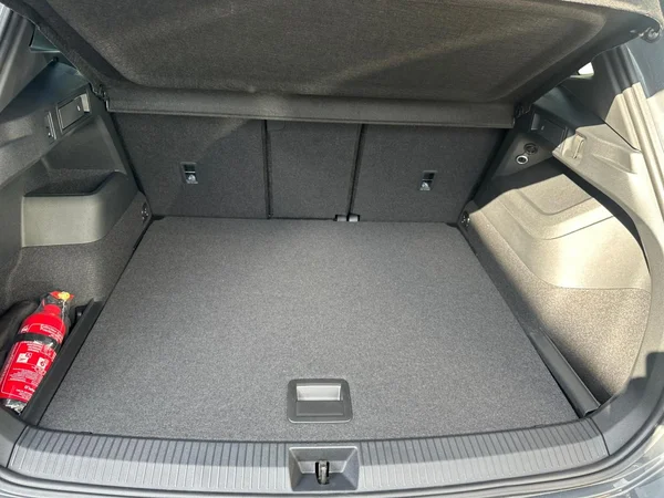 VOLKSWAGEN Tiguan (2026) — foto 14 van 24