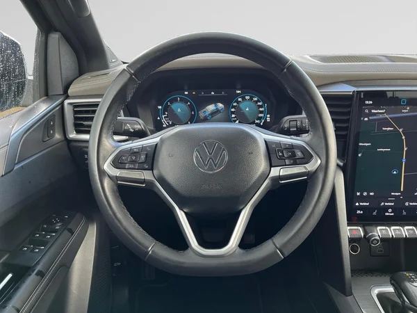 VOLKSWAGEN Amarok Double Cab Dsl (2024) — foto 2 van 22