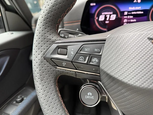 CUPRA Born (2026) — foto 3 van 17