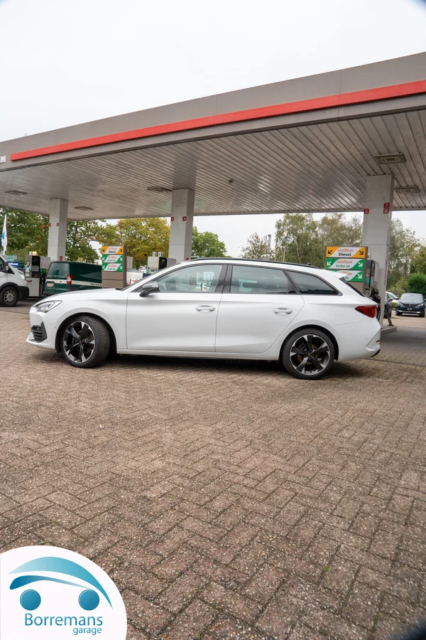 Cupra Leon (2023) — foto 38 van 47