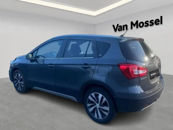 Suzuki S-Cross (2021) — foto 13 van 15