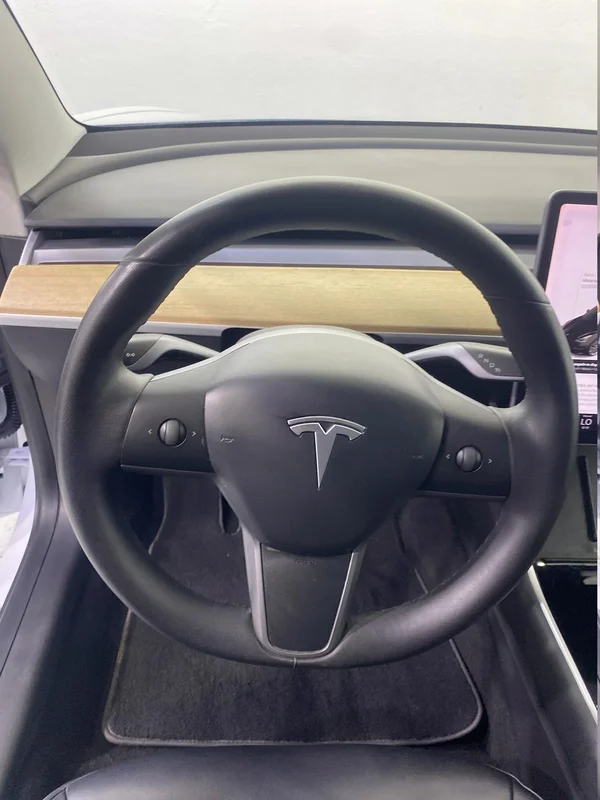 Tesla Model 3 (2020) — foto 40 van 45