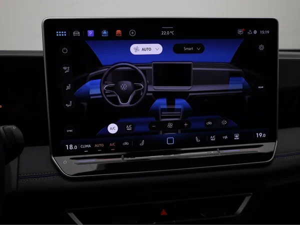 VOLKSWAGEN Tiguan (2024) — foto 7 van 24
