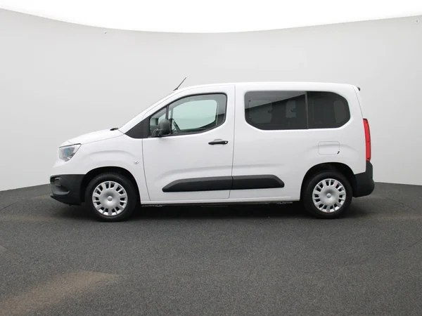 Opel Combo Life (2022) — foto 32 van 36